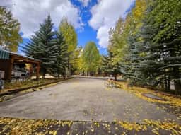 Club Site 281 - Image 3