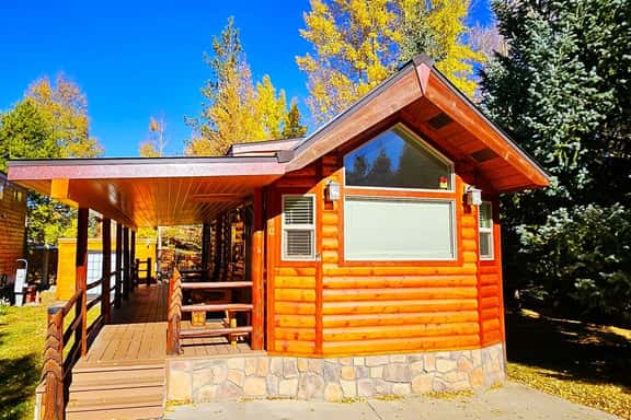 Baby Bear Chalet 90 - Image 1