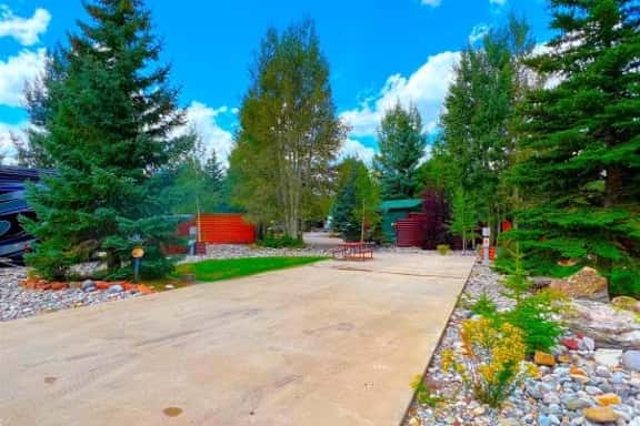 Club Site 252 - Image 1