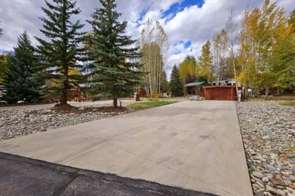 Club Site 262 - Image 1