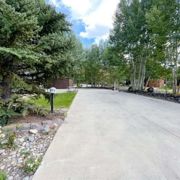 Club Site 272 - Image 1