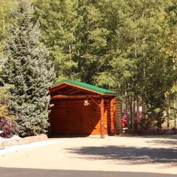 Club Site 283 - Image 1