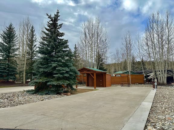 Club Site 253 - Image 1