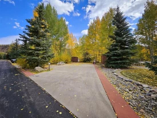 Club Site 276 - Image 1