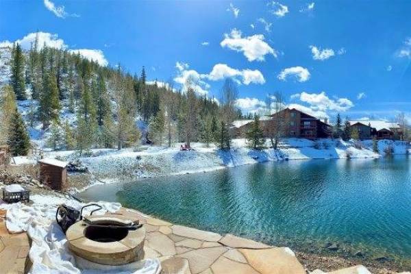 RV site beside water at Tiger Run resort